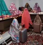 طنز گذاشتم که لایو و دنبال کنید