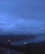 بستی زود بارتو.. چشماتو ببند..