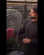 یعنی هیچکس نیس یکم درک کردن بلد باشه 