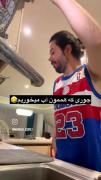 جوری که هممون آب میخوریم:😅 