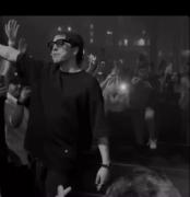 من فقط میخوام روی قلبت بشینه اثرم🙂🍷