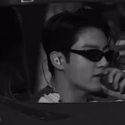 این اقا خوشتیپه قرار فردا برگرده..... 