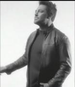 مراقب وقتی میره راهرو برمیگرده میبینه همه سوالا رو نوشتم : 