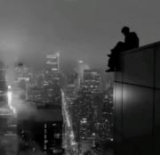 بین‌عاشق‌شدن‌و‌مرگ‌مگر‌فرقی‌هست...!