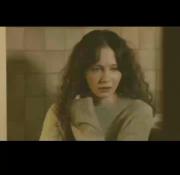 کلیپ احساسی از یک خانم در حال صحبت کردن