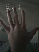 کلیپ عاشقانه از دست‌ها با استایل خاص ناخن