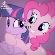 کلیپ زیبای دوستی در انیمیشن‌ها برای دوستان مجازی