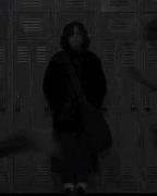 به داداش خودت این دور زمونه نباید اعتماد کرد چه به بقیه 