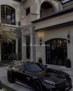 نمایی از سبک زندگی لوکس و موفقیت در تجارت