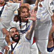 و رئالیا حساسن چون.............