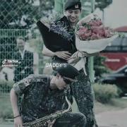 وایی خرس عسلیمون برگشته ننه نگاااش کن