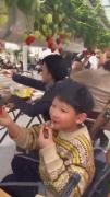 جالب ترین پذیرایی در کشور چین با توت فرنگی🍭🫀