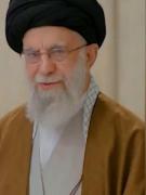 لبیک یا خامنه‌ای؛ ارادت دختر محجبه به مقام معظم رهبری