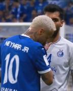 درگیری‌ها و لحظات جنجالی نیمار در زمین فوتبال