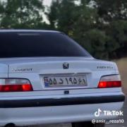 رخی‌ک‌مارواسیرخودش‌کرده. . .! :)