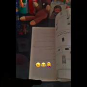 من اصن درس رو متوجــــه نمیشـــــم🤌🏻😂