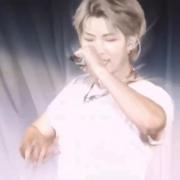 بهترین لیدر دنیا=kim namjoon 💜✨