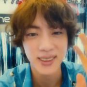 لحظات جذاب و دیدنی جین از گروه بی‌تی‌اس