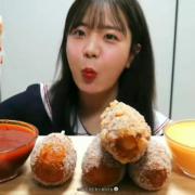 اینم غذا خوری کره ای .......ـــــــ