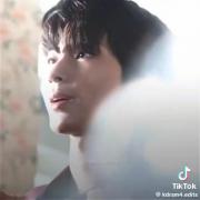 لحظاتی جذاب از هوانگ این یوپ، بازیگر محبوب کی دراما