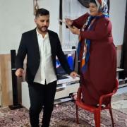 کلیپ خنده دار شکستن صندلی زیر پای خانم