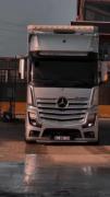 نمایی خیره‌کننده از کامیون مرسدس بنز آکتروس