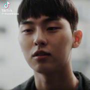 #غمگین #کره ای#سوهو#قهرمان-ضعیف-کلاس