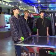 شوگا وقتی برنده میشه---------------------------------