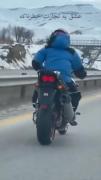 کلیپ غمگین موتورسواری در جاده برفی