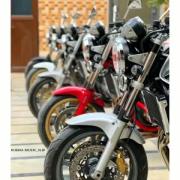 گفتگوی طنز درباره سفر به ژاپن و یاکوزا با نمای موتورسنگین