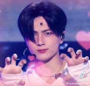 واییی سه تا بوجی موجی تو یه قاب🤭 :